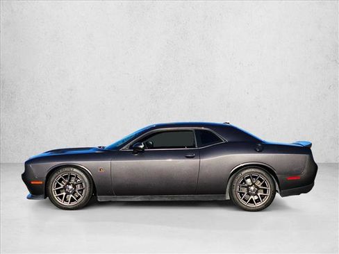 Used 2016 Dodge Challenger R/T Scat Pack w/ Leather Interior Group image 9