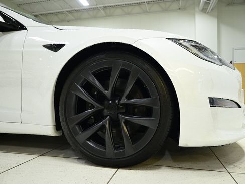 Used 2023 Tesla Model S image 9