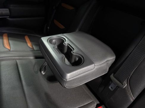 Used 2021 GMC Sierra 1500 AT4 w/ AT4 Premium Package AWD/4WD image 34