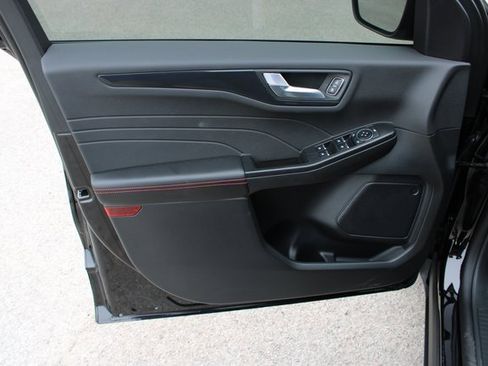 New 2026 Ford Escape ST-Line w/ Cold Weather Package image 6