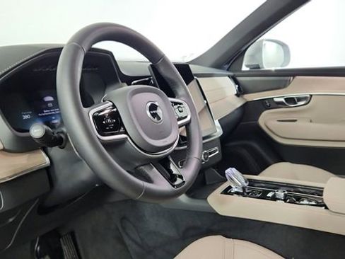 Certified 2026 Volvo XC90 B6 Plus w/ Protection Package Premier AWD/4WD image 12