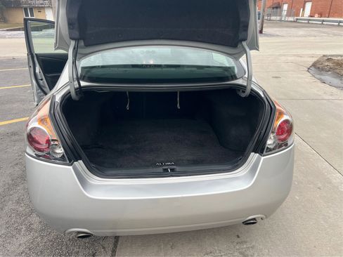 Used 2011 Nissan Altima 3.5 SR w/ 3.5SR Premium Pkg image 15