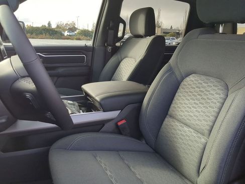 New 2026 RAM 1500 Big Horn AWD/4WD image 6