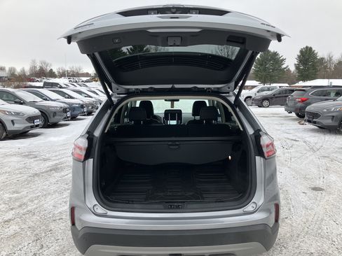 Used 2024 Ford Edge SEL w/ Convenience Package image 17