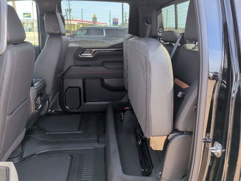 New 2026 GMC Sierra 1500 AT4 w/ AT4 Premium Package image 38