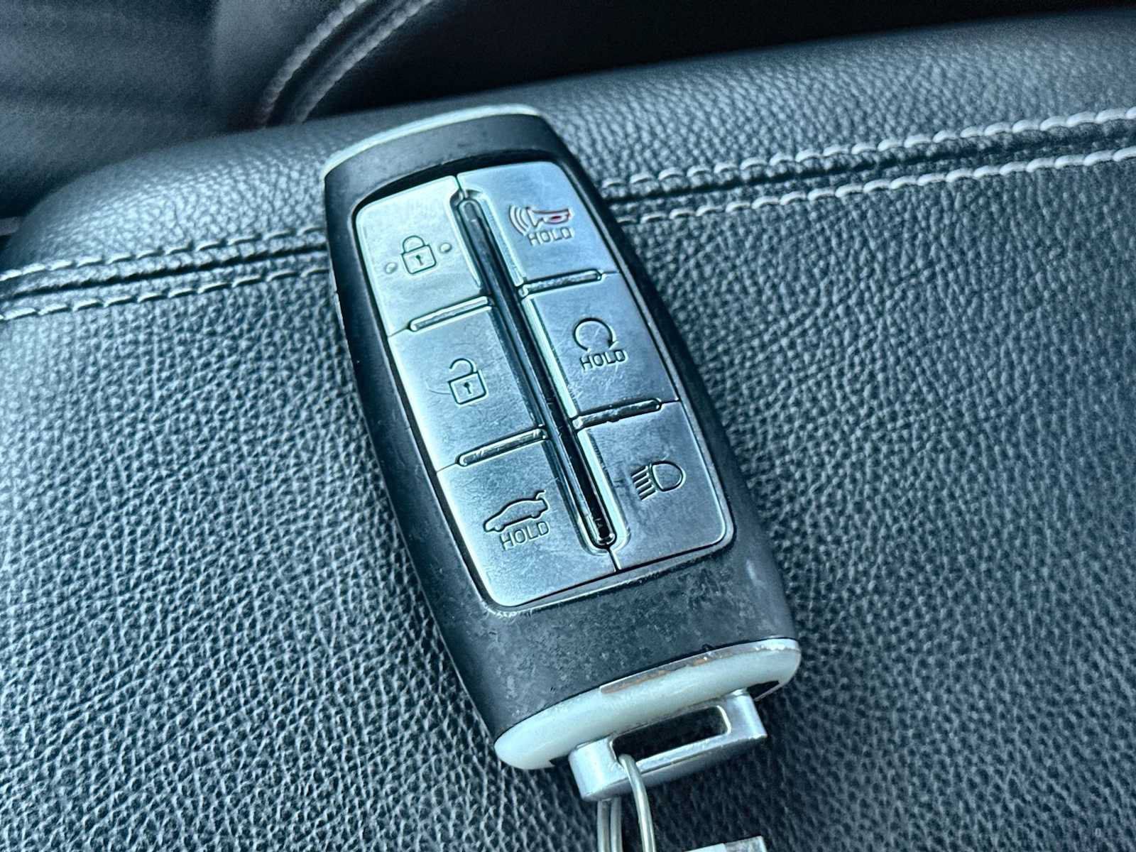 Used 2023 Genesis G70 2.0T RWD image 28