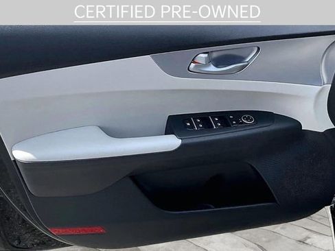 Used 2022 Kia Forte LXS image 21