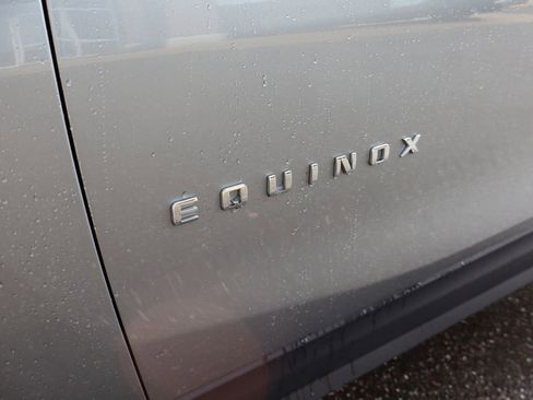 Used 2023 Chevrolet Equinox Premier image 10