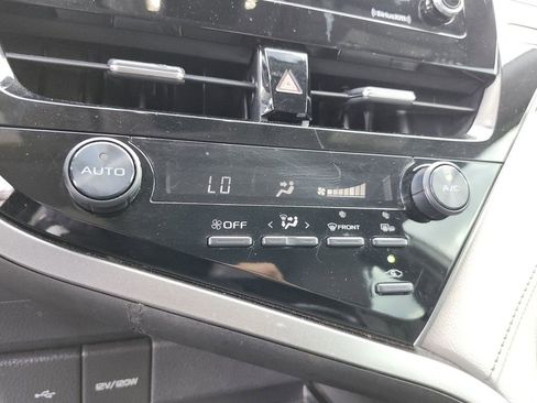 Used 2021 Toyota Camry SE FWD image 25