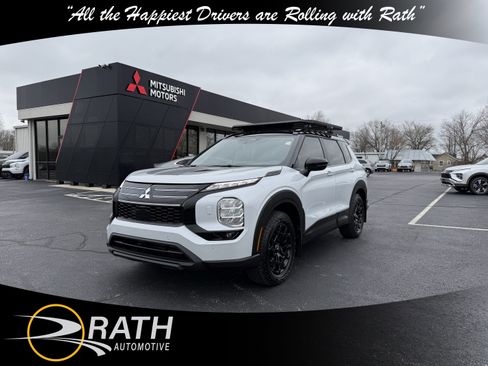 New 2026 Mitsubishi Outlander Trail Edition image 4