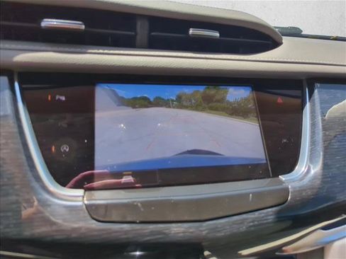 Used 2024 Cadillac XT6 Premium Luxury FWD image 12