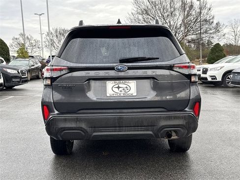 Used 2025 Subaru Forester Premium image 4
