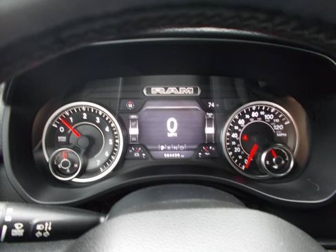 Used 2019 RAM 1500 Big Horn AWD/4WD image 33