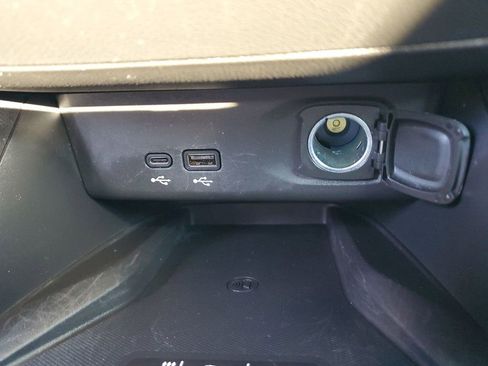 Certified 2024 Buick Envista Sport Touring w/ Convenience I Package image 32