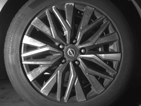 Used 2025 Nissan Altima 2.5 SV image 13