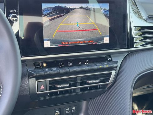 Certified 2025 Toyota Camry SE image 26