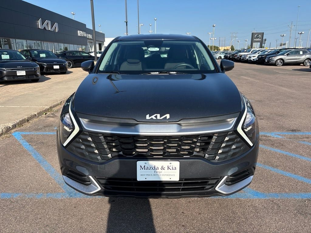 Used 2023 Kia Sportage LX AWD/4WD image 2