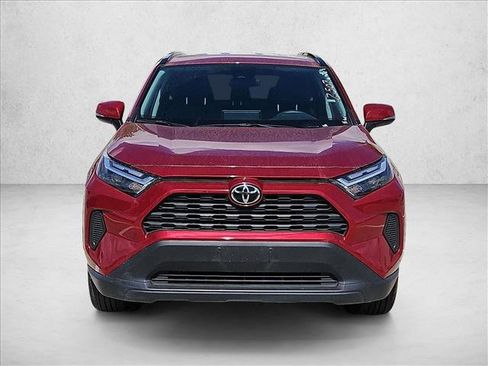 Used 2025 Toyota RAV4 XLE image 2