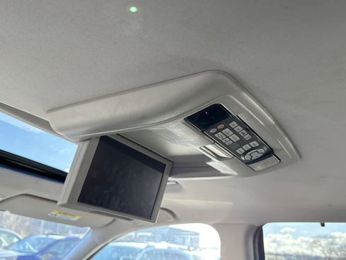 Used 2016 Honda Pilot Touring image 36