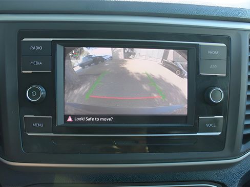 Used 2023 Volkswagen Atlas SE image 35