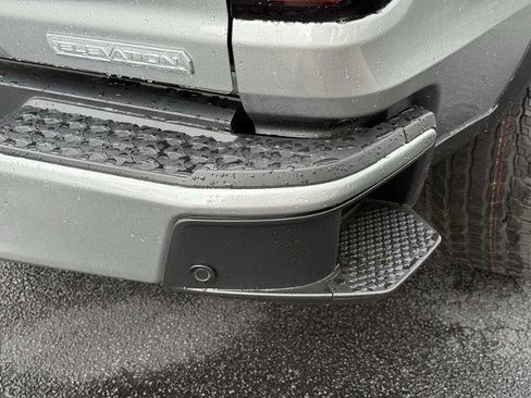 New 2026 GMC Canyon Elevation w/ Convenience Package image 27