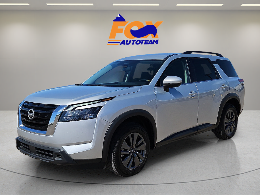 Used 2024 Nissan Pathfinder SV FWD image 1