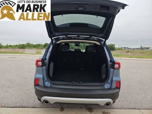 Used 2024 Ford Escape Platinum AWD/4WD image 25