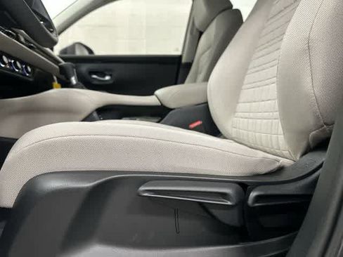 New 2026 Honda HR-V LX image 26
