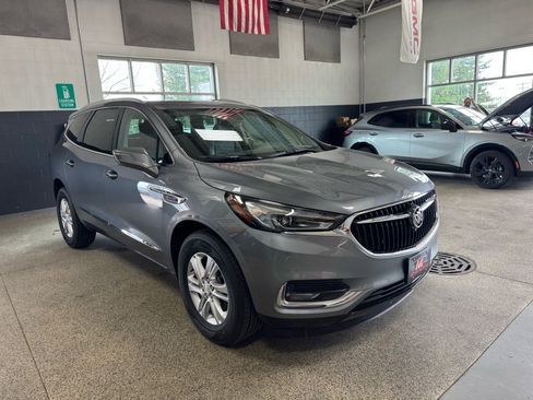 Used 2021 Buick Enclave Essence w/ Trailering Package, 5000 lbs. AWD/4WD image 3