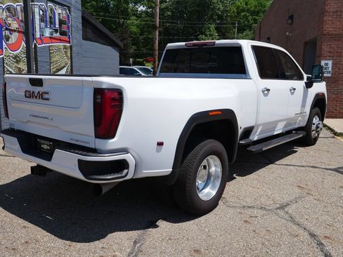 Used 2026 GMC Sierra 3500 Denali w/ Denali Reserve Package AWD/4WD image 5