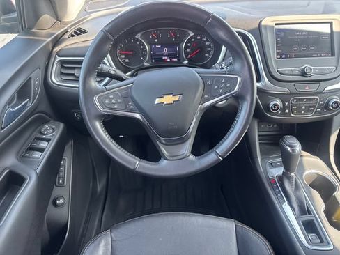 Used 2021 Chevrolet Equinox LT AWD/4WD image 16