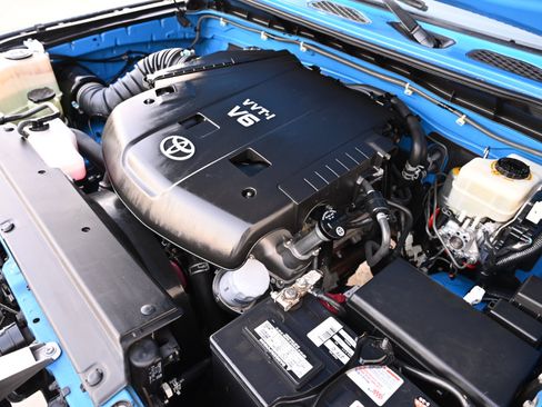 Used 2008 Toyota FJ Cruiser 2WD image 38