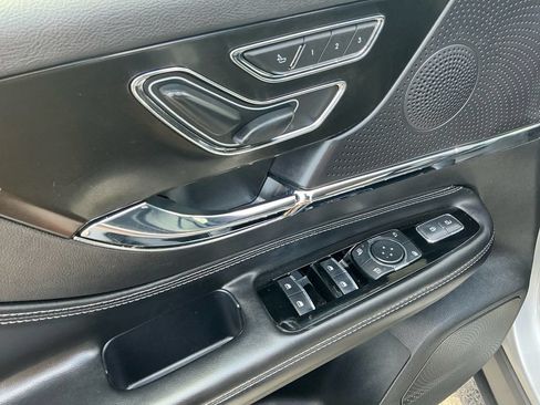 Used 2023 Lincoln Corsair FWD image 16