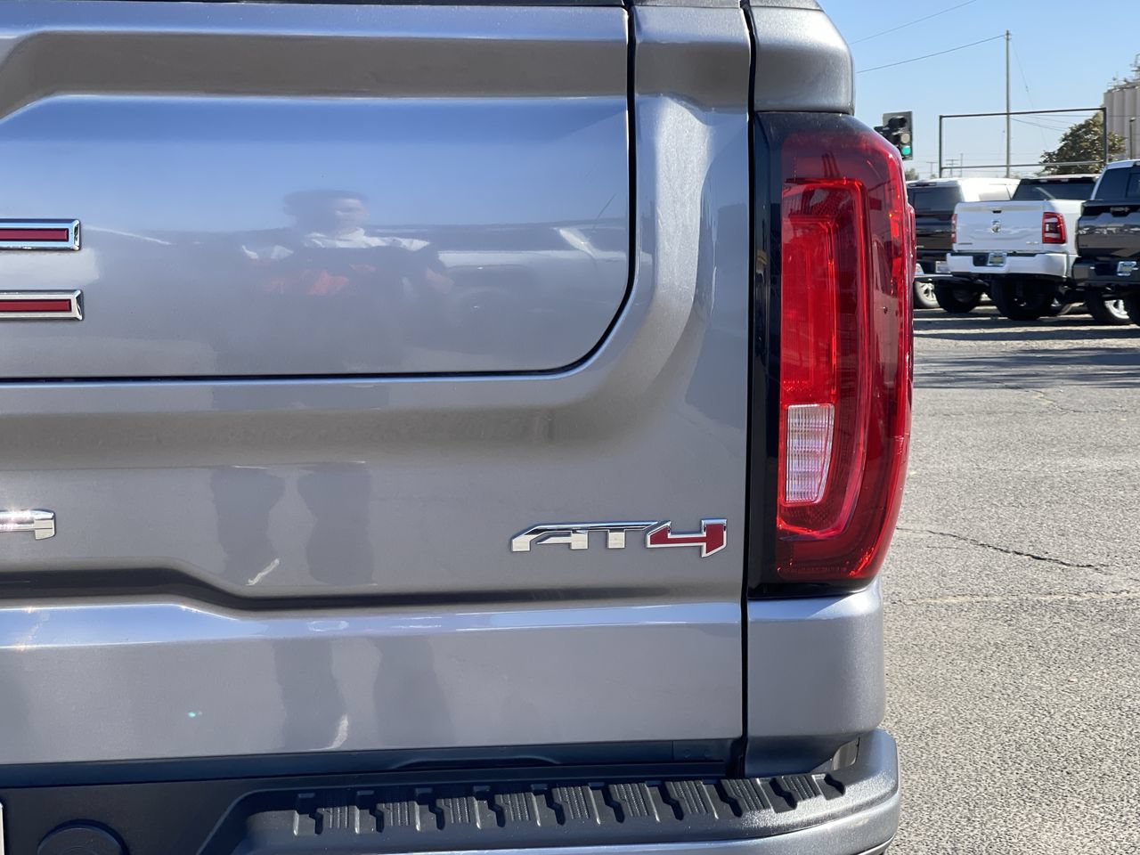 Used 2021 GMC Sierra 1500 AT4 w/ AT4 Preferred Package AWD/4WD image 32