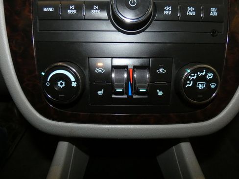 Used 2014 Chevrolet Impala LTZ image 12