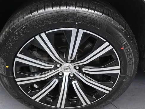 Used 2022 Volvo XC90 T8 Inscription image 42