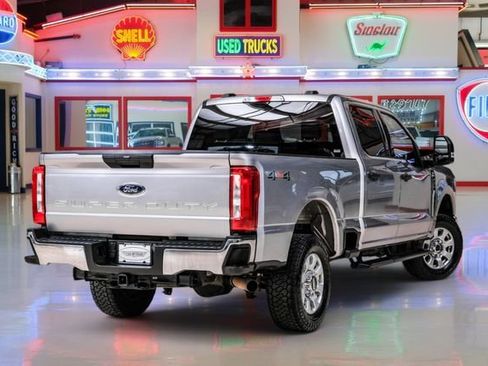 Used 2024 Ford F250 XLT AWD/4WD image 3