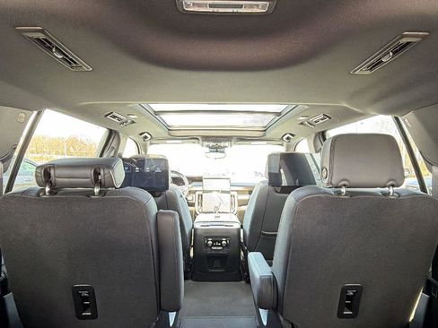 New 2026 GMC Yukon XL Elevation w/ Elevation Premium Package AWD/4WD image 42