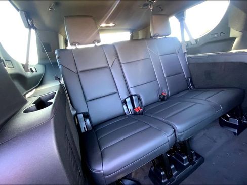New 2026 Cadillac Escalade ESV 2WD w/ LPO, Floor Liner Package image 28