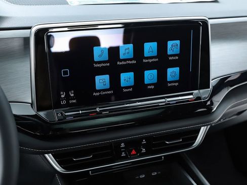 New 2026 Volkswagen Atlas Cross Sport SE AWD/4WD image 64