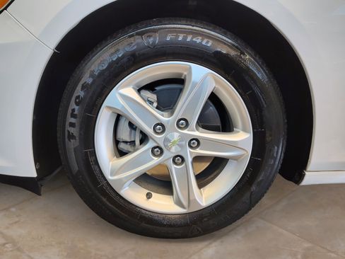 Used 2020 Chevrolet Malibu LS FWD image 26