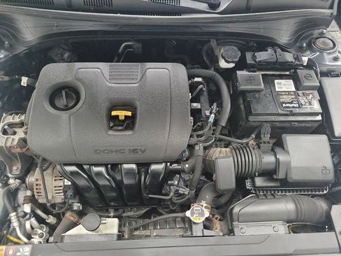 Used 2020 Kia Forte LXS FWD image 30