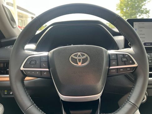 Used 2025 Toyota Grand Highlander FWD image 25