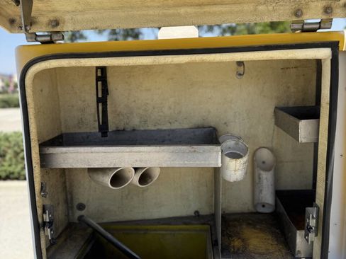 Used 2016 Nissan Frontier SV image 16