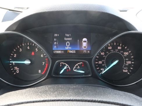 Used 2017 Ford Escape SE image 14