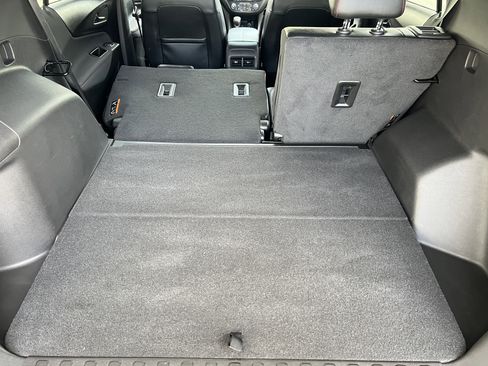 Used 2023 Chevrolet Equinox RS w/ RS Leather Package AWD/4WD image 19