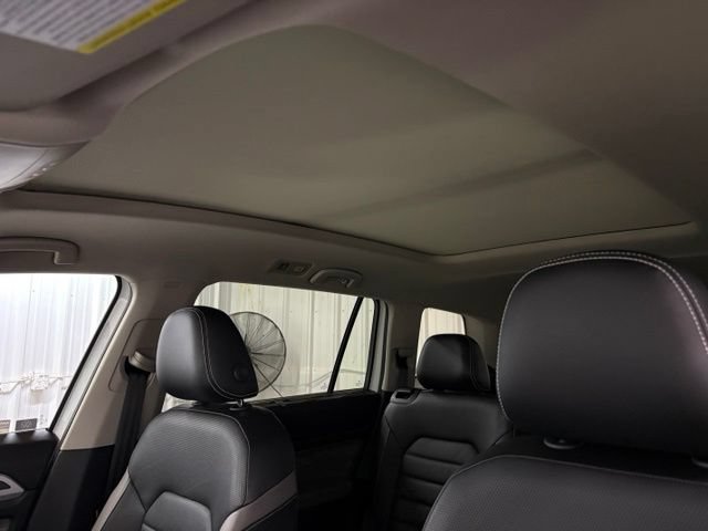 Used 2022 Volkswagen Atlas SEL Premium AWD/4WD image 44