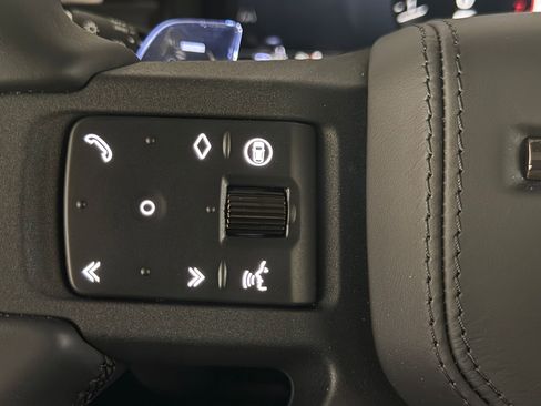 New 2026 Land Rover Defender 110 OCTA AWD/4WD image 16
