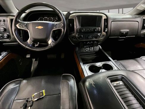 Used 2017 Chevrolet Silverado 1500 High Country AWD/4WD image 12
