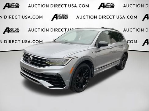 Used 2022 Volkswagen Tiguan SE R-Line FWD image 1